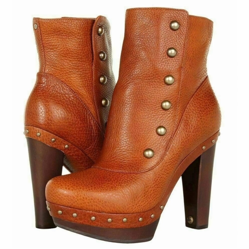 UGG - COSIMA cognac high heel platform pebbled leather bootie w studs Sz 6.5